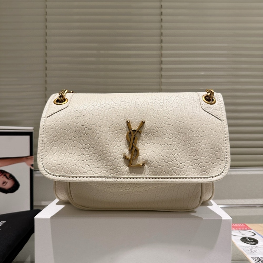 1000-x-1000-Detail-12-1