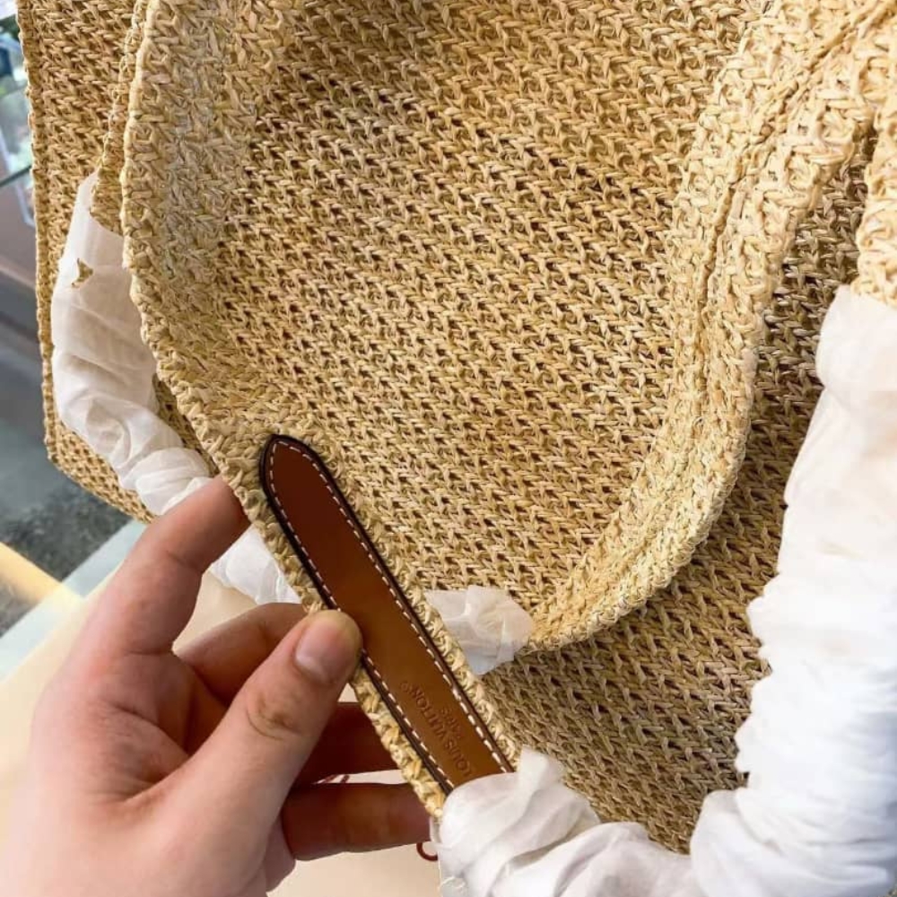 1000 x 1000 (Detail) (13)