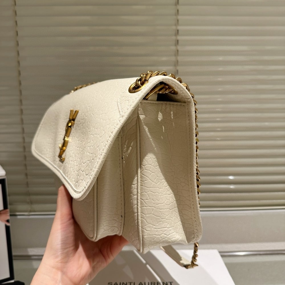 1000-x-1000-Detail-14-1