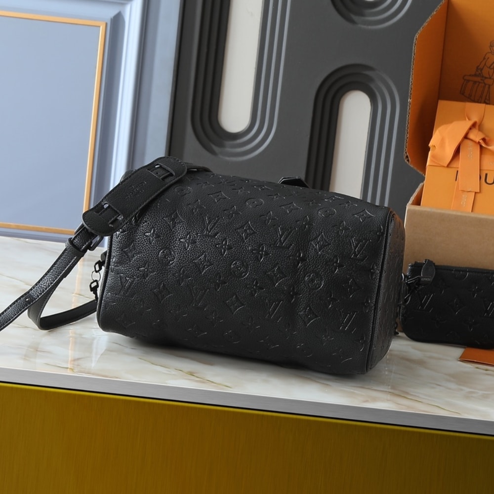 1000-x-1000-Detail-2-14