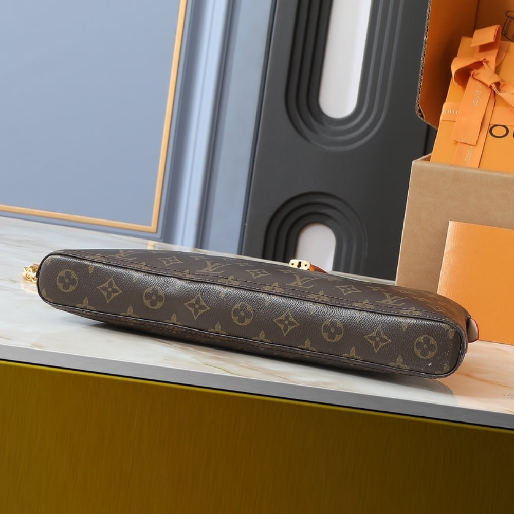 1000-x-1000-Detail-2-2