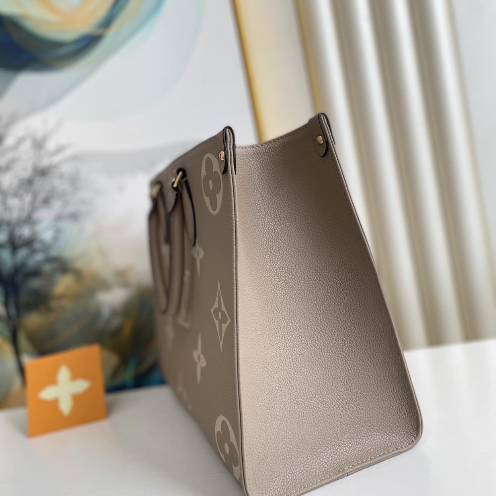 1000 x 1000 (Detail) - 2025-09-20T223037.714