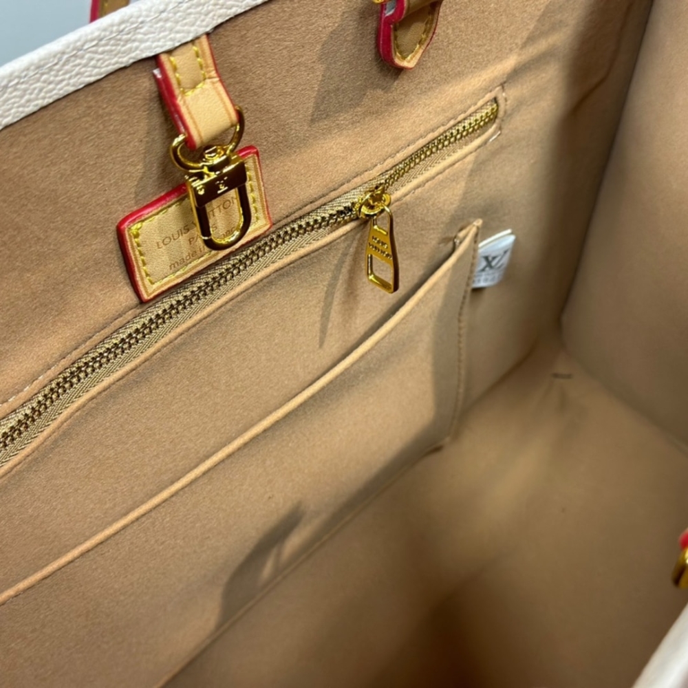 1000 x 1000 (Detail) - 2025-09-20T232447.387