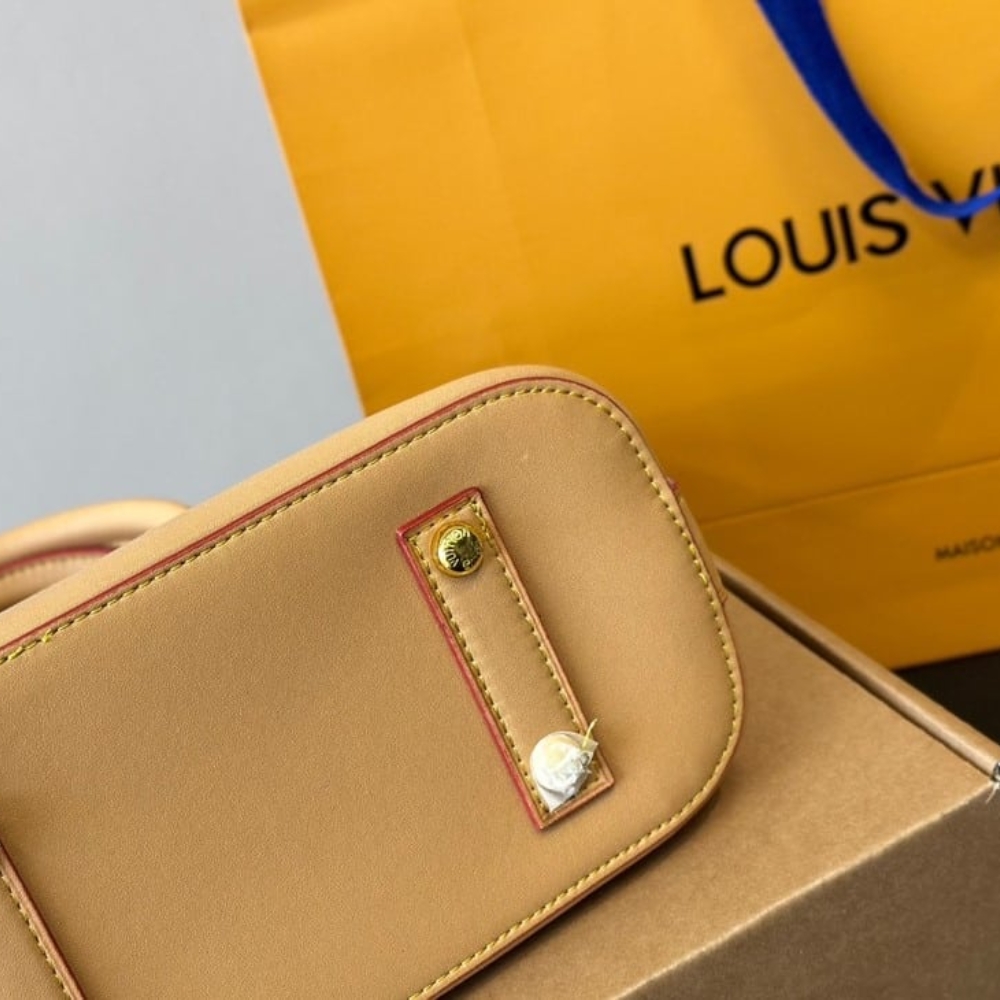 1000 x 1000 (Detail) - 2025-09-21T184100.666