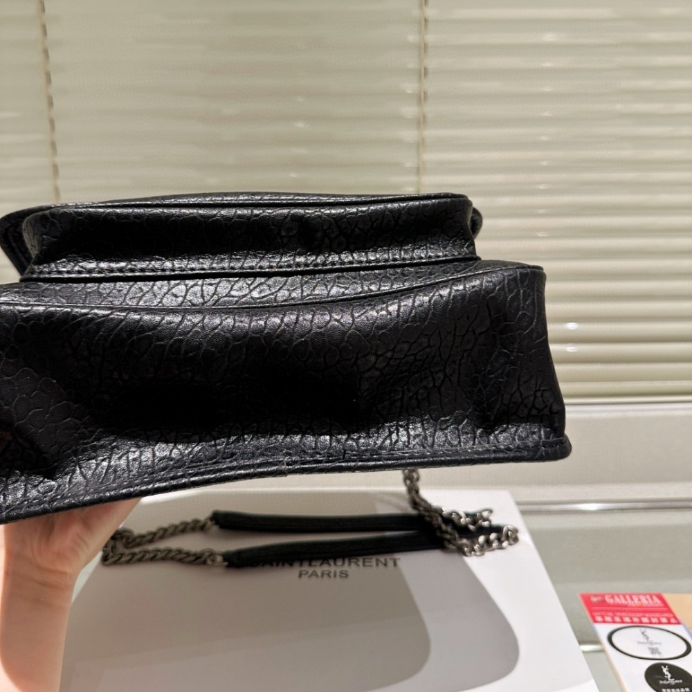 1000-x-1000-Detail-21-1