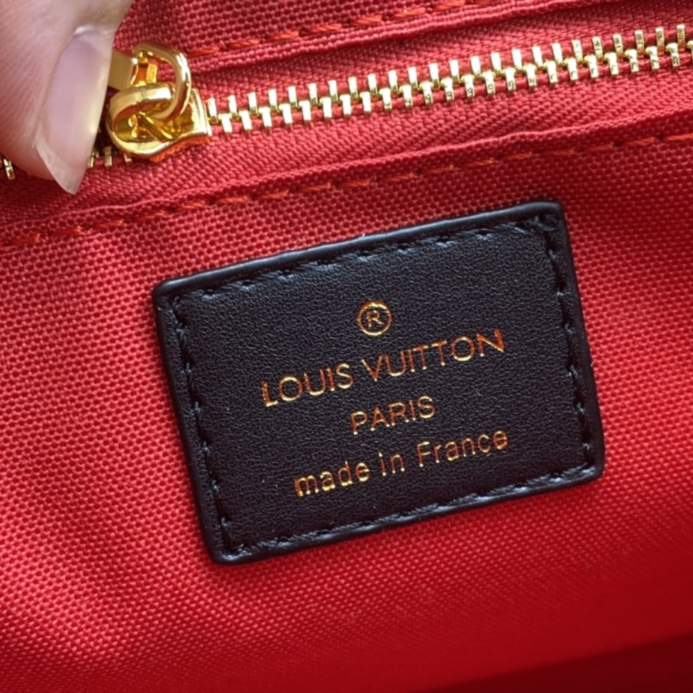 1000 x 1000 (Detail) (27)