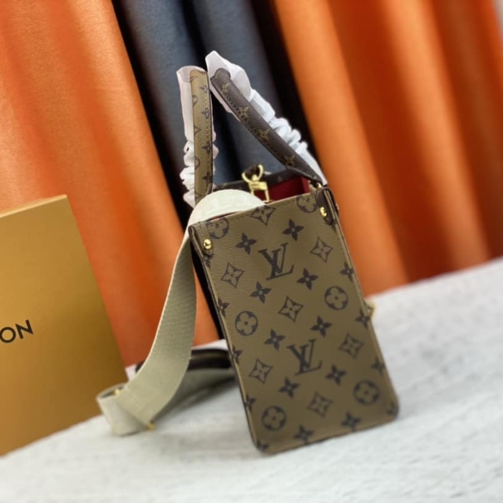 1000 x 1000 (Detail) (29)