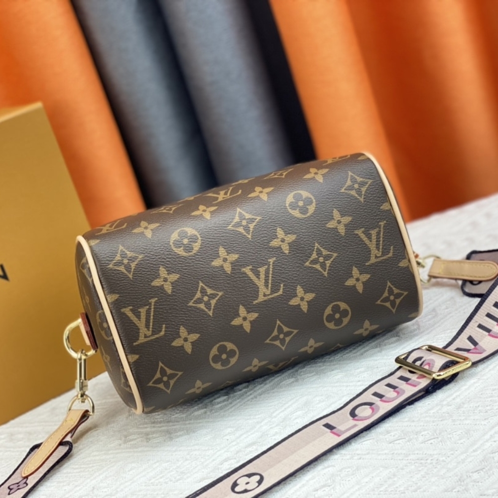 1000 x 1000 (Detail) (30)