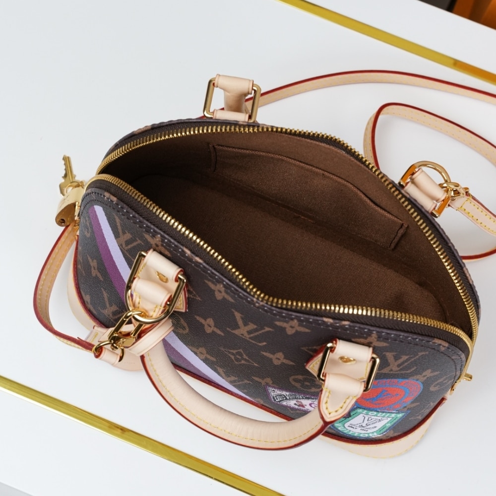 1000-x-1000-Detail-33-5