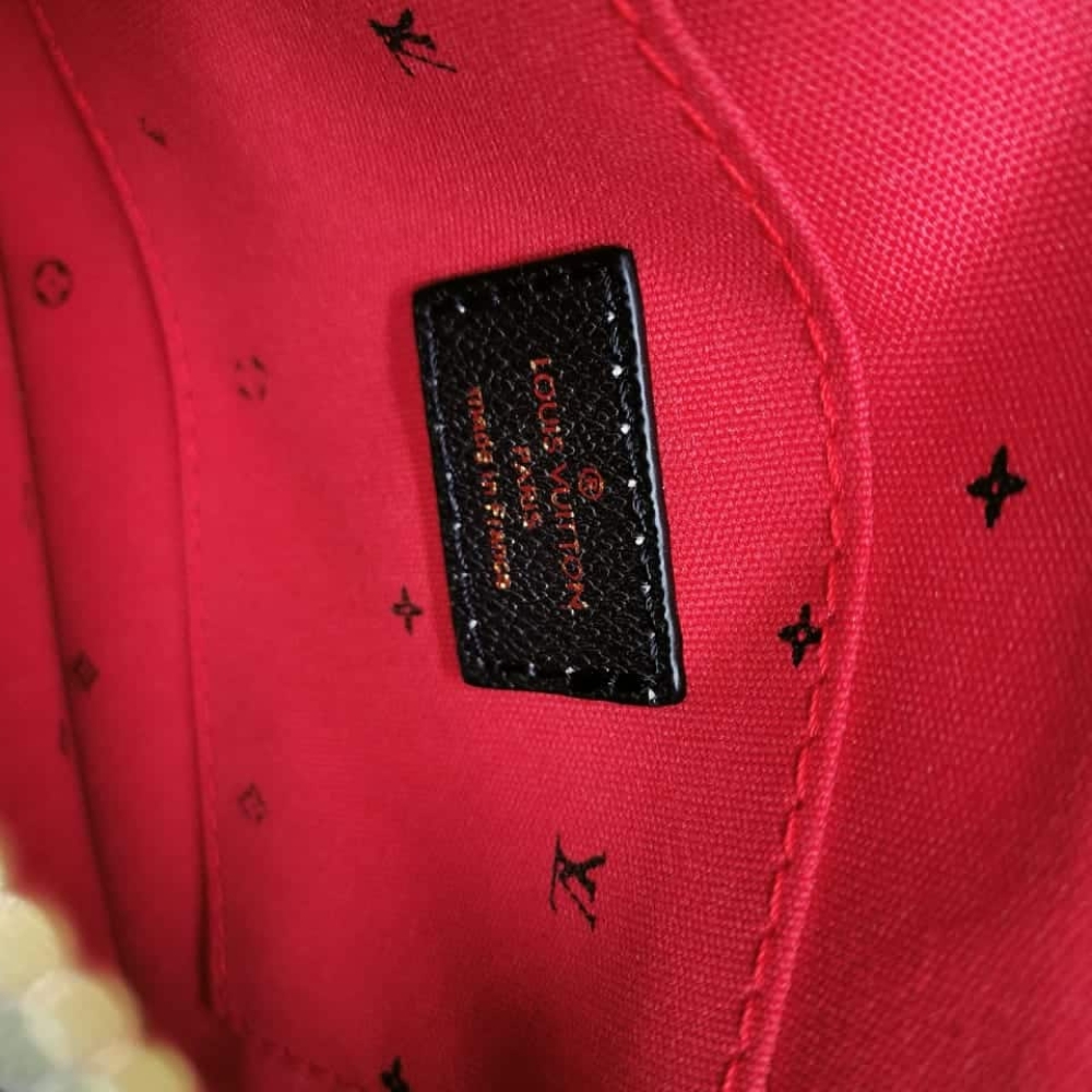 1000 x 1000 (Detail) (40)