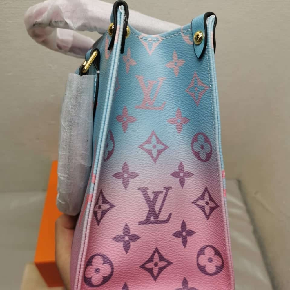 1000 x 1000 (Detail) (68)