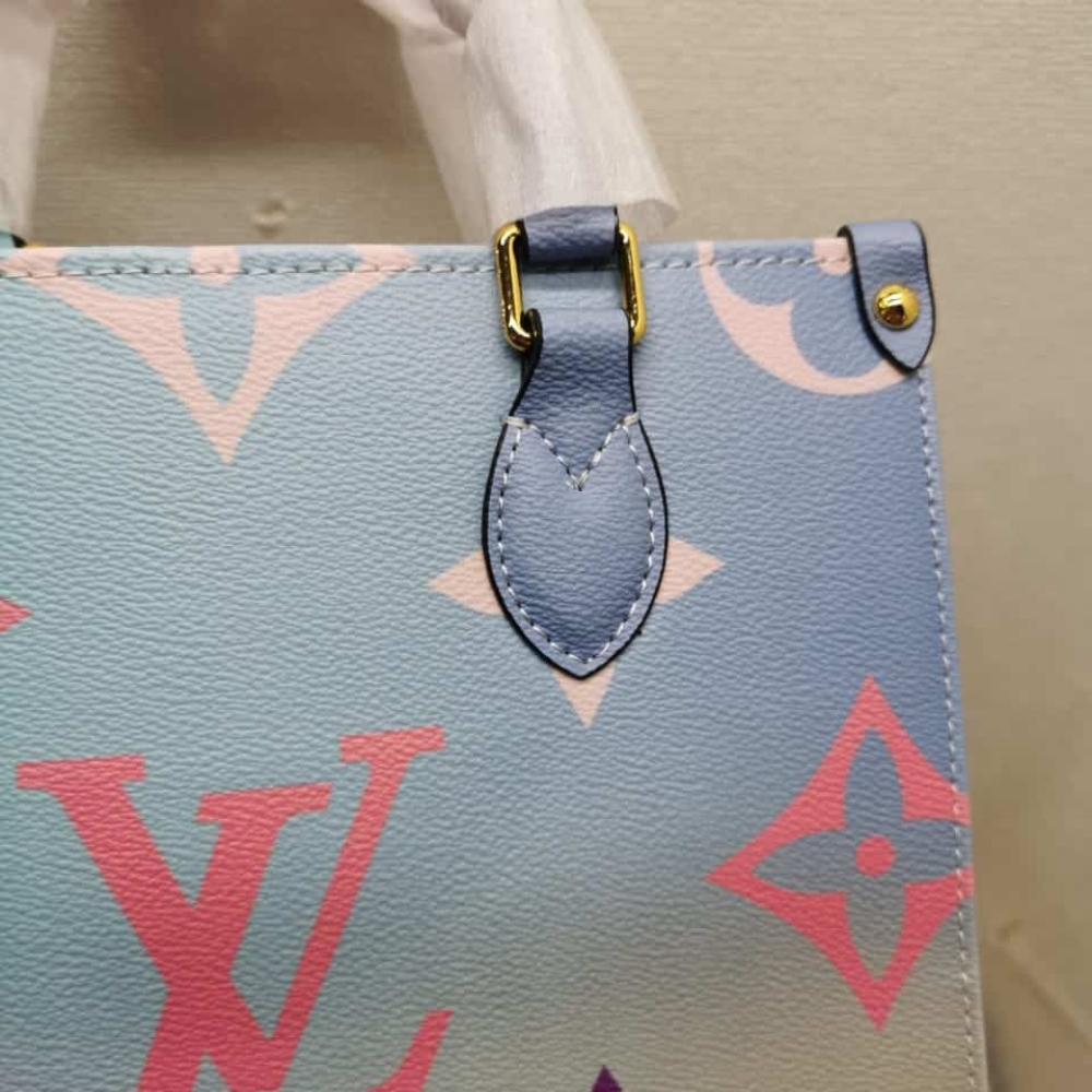 1000 x 1000 (Detail) (69)