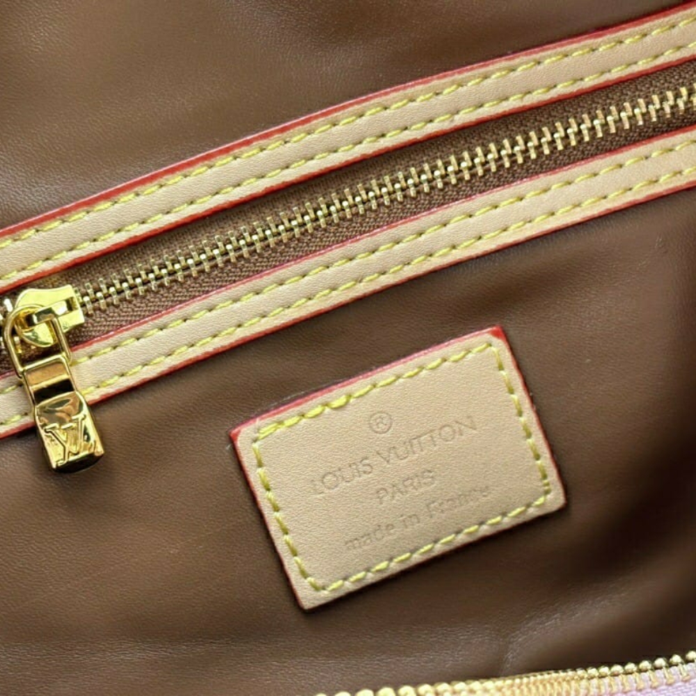 1000 x 1000 (Detail) (8)