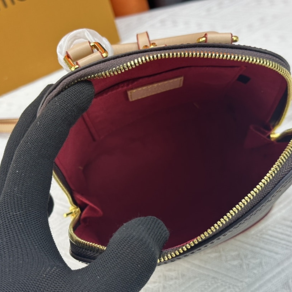 1000 x 1000 (Detail) (89)