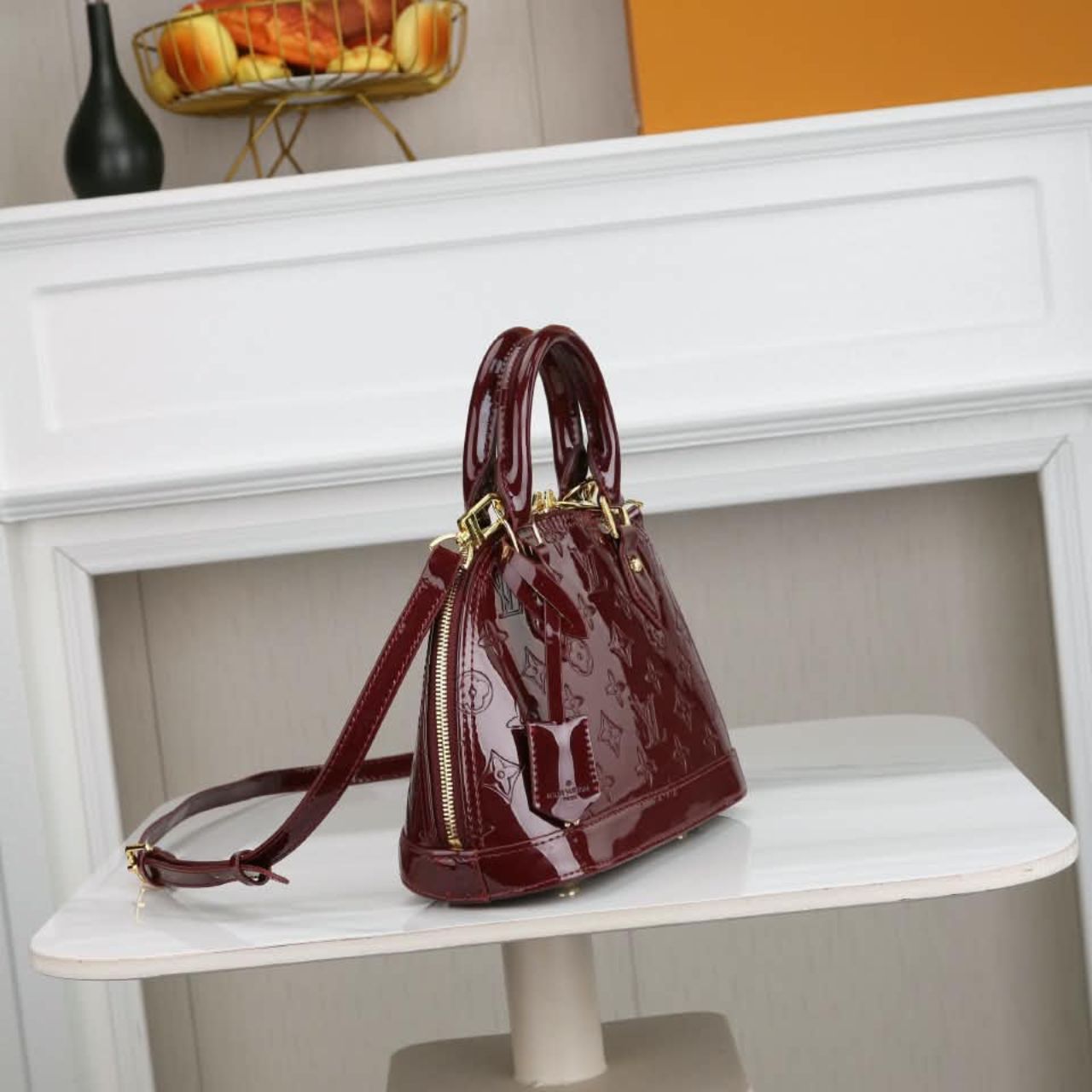 Louis Vuitton Alma BB Monogram Vernis Leather Dark Red 23Cm - Image 3