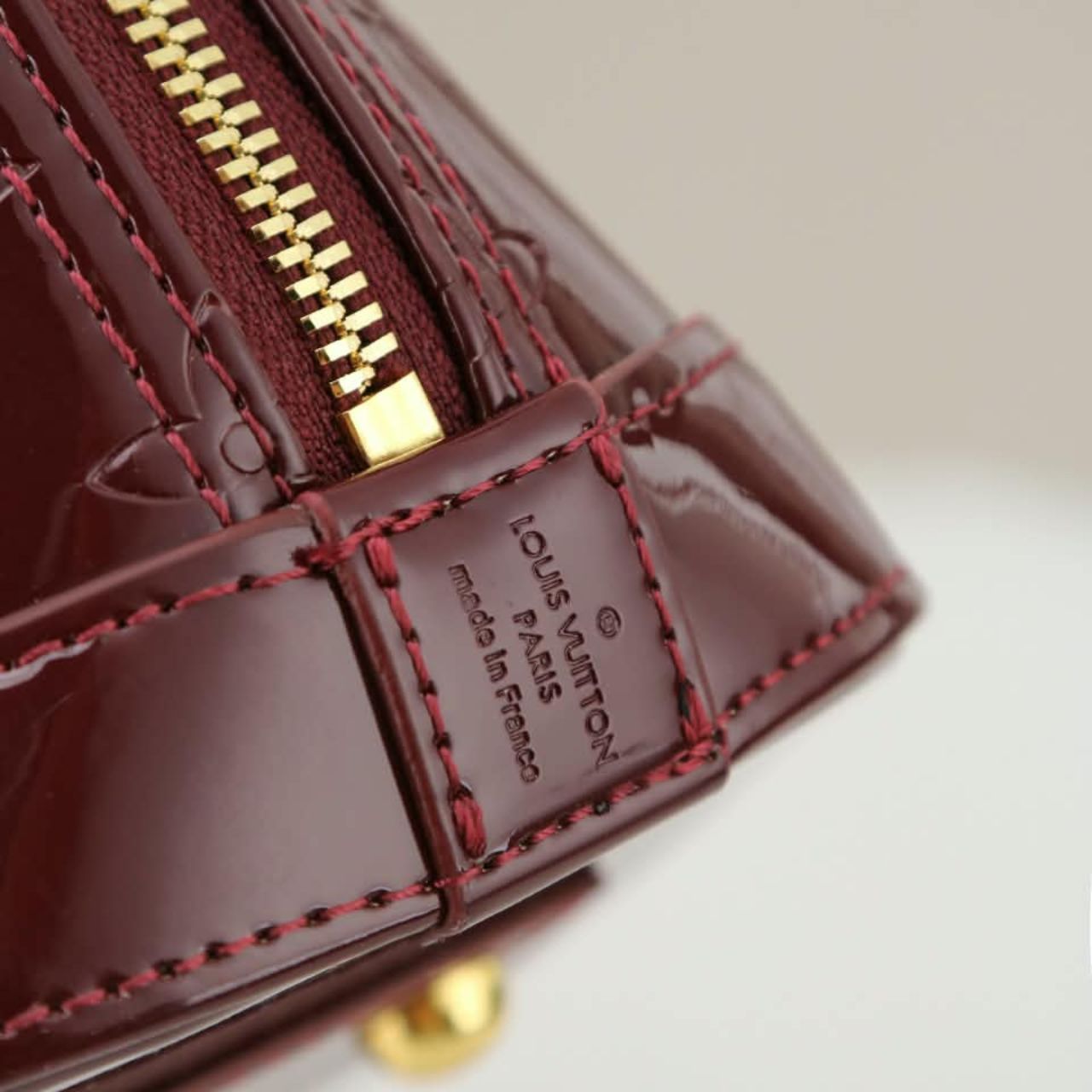 Louis Vuitton Alma BB Monogram Vernis Leather Dark Red 23Cm - Image 7