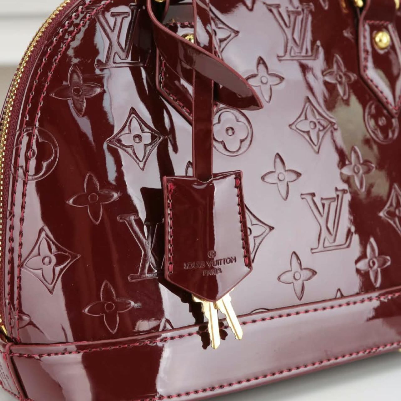Louis Vuitton Alma BB Monogram Vernis Leather Dark Red 23Cm - Image 9