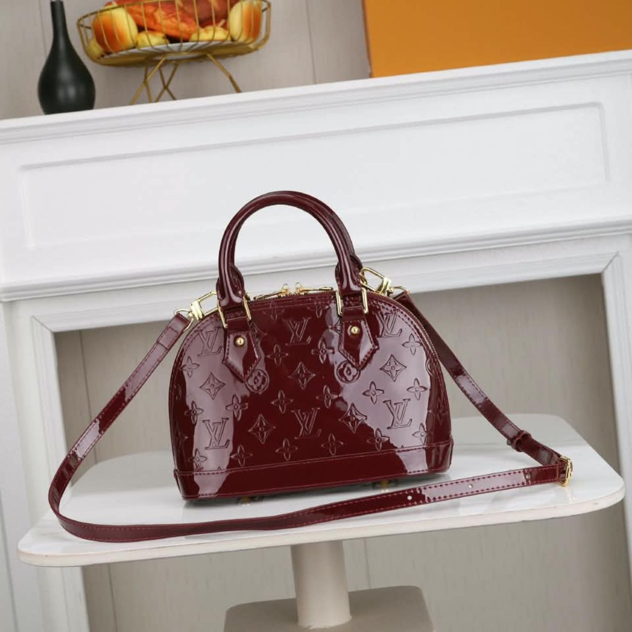 Louis Vuitton Alma BB Monogram Vernis Leather Dark Red 23Cm - Image 4