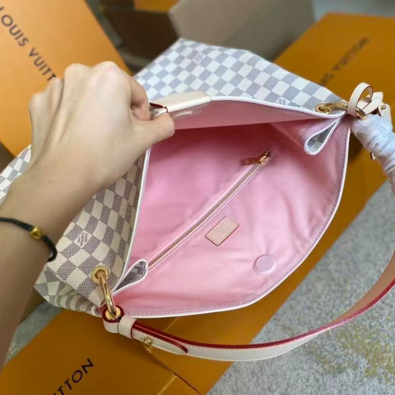 Louis Vuitton Graceful MM Damier Azur 41Cm N42233 - Image 6