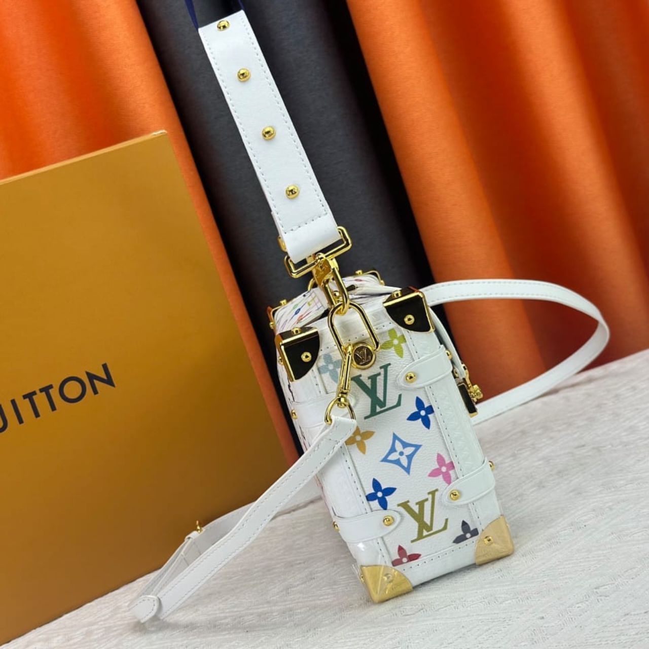 Louis Vuitton X Takashi Murakami Side Trunk MM Multicolore Blanc 23Cm M14046 - Image 4