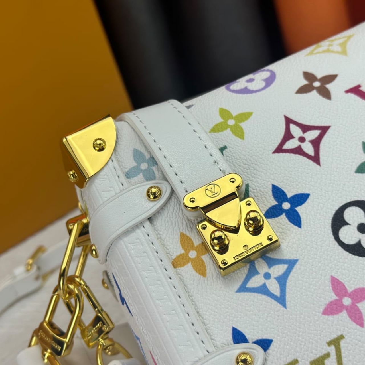 Louis Vuitton X Takashi Murakami Side Trunk MM Multicolore Blanc 23Cm M14046 - Image 9