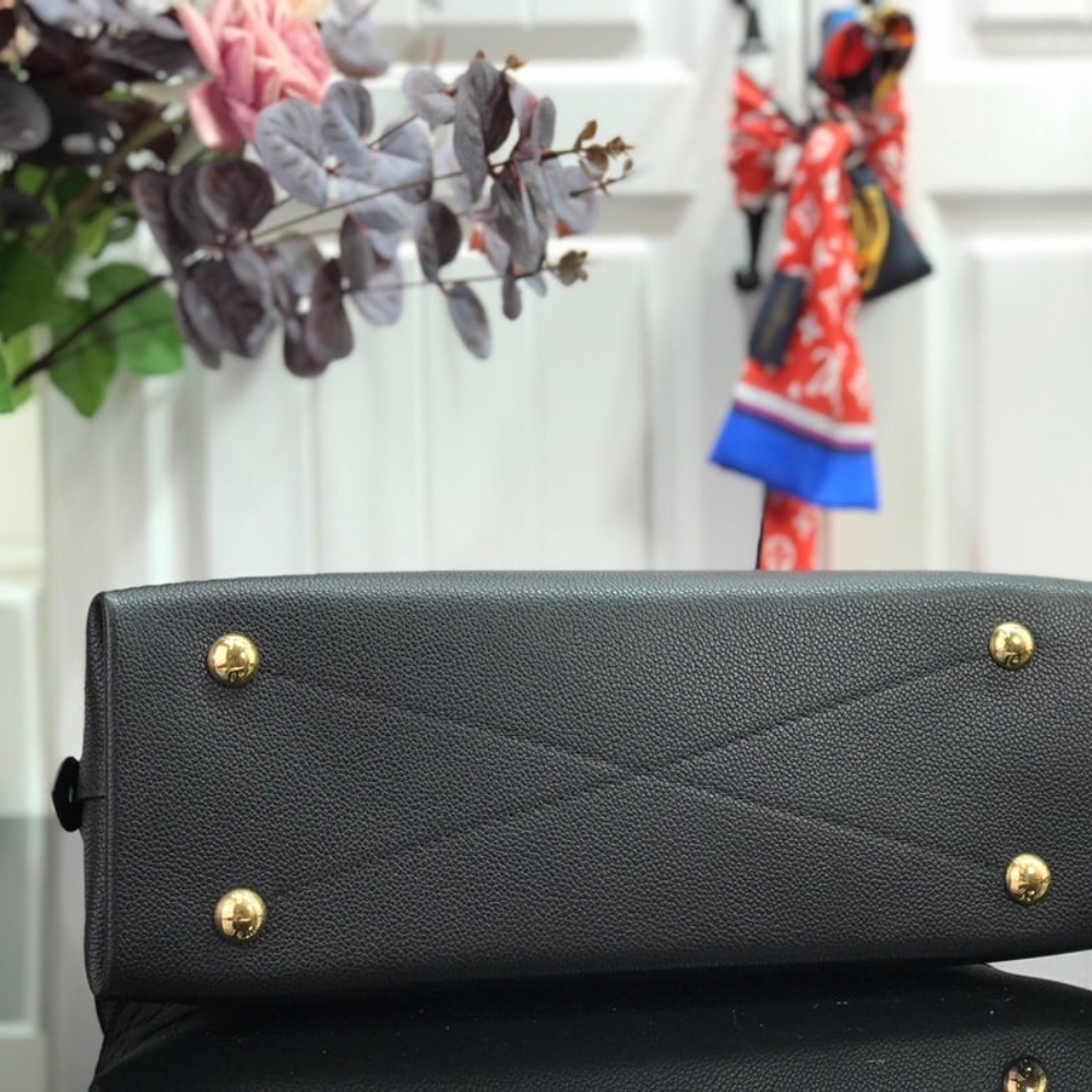 Copy of 1000 x 1000 (Detail) (18)