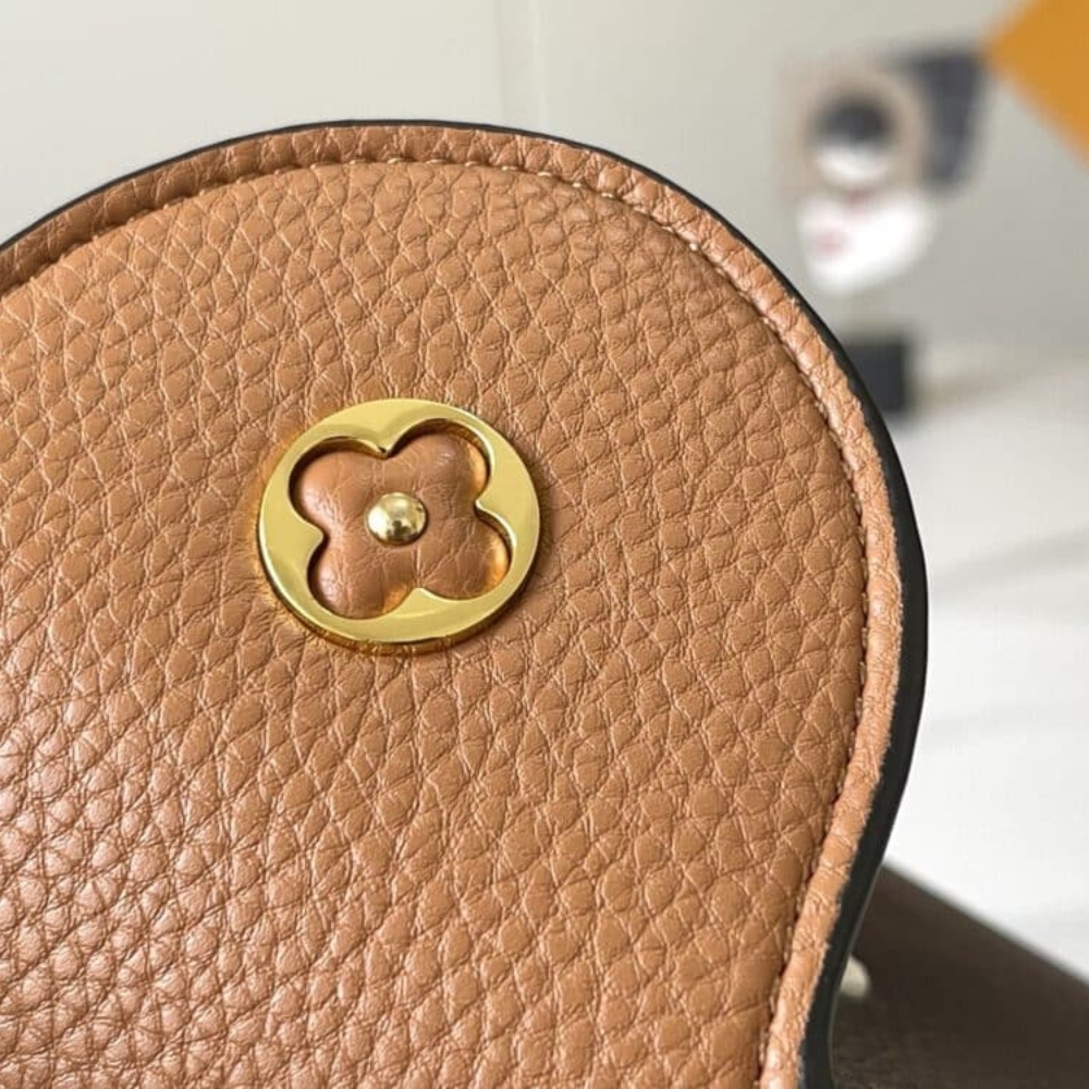 Copy of 1000 x 1000 (Detail) (19)