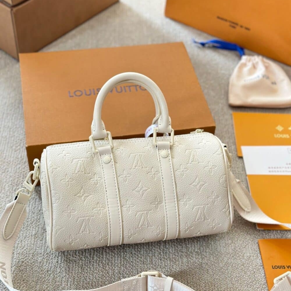 Copy of 1000 x 1000 (Detail) - 2025-09-25T220810.122