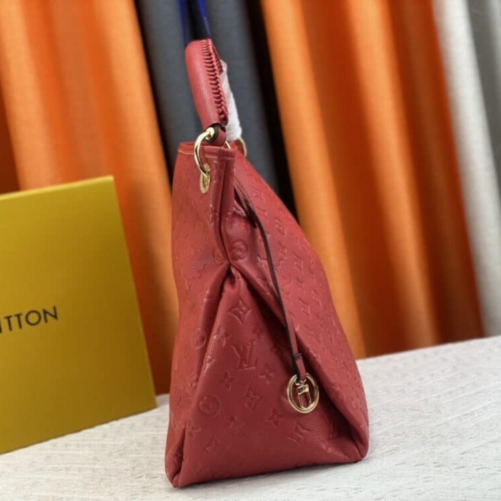 Copy of 1000 x 1000 (Detail) - 2025-09-26T092720.336