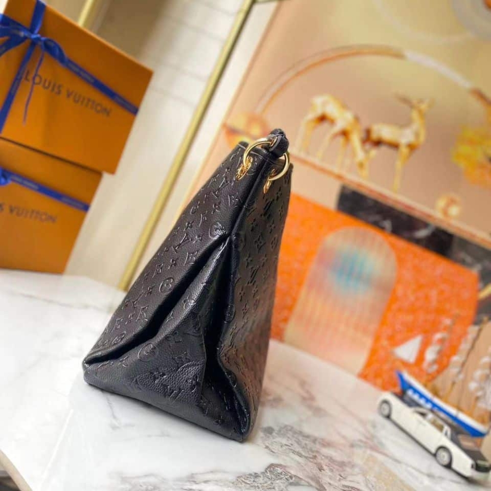 Copy of 1000 x 1000 (Detail) - 2025-09-26T095508.421