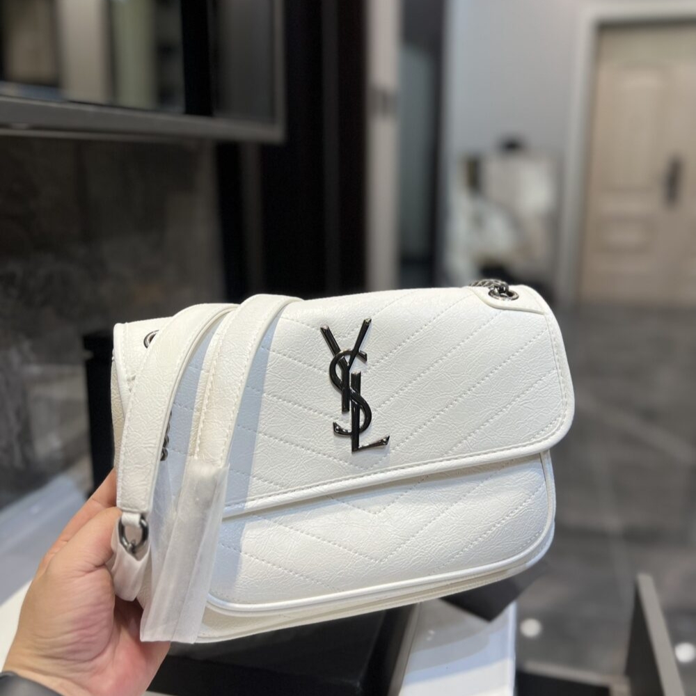 Copy of 1000 x 1000 (Detail) - 2025-09-28T171542.458