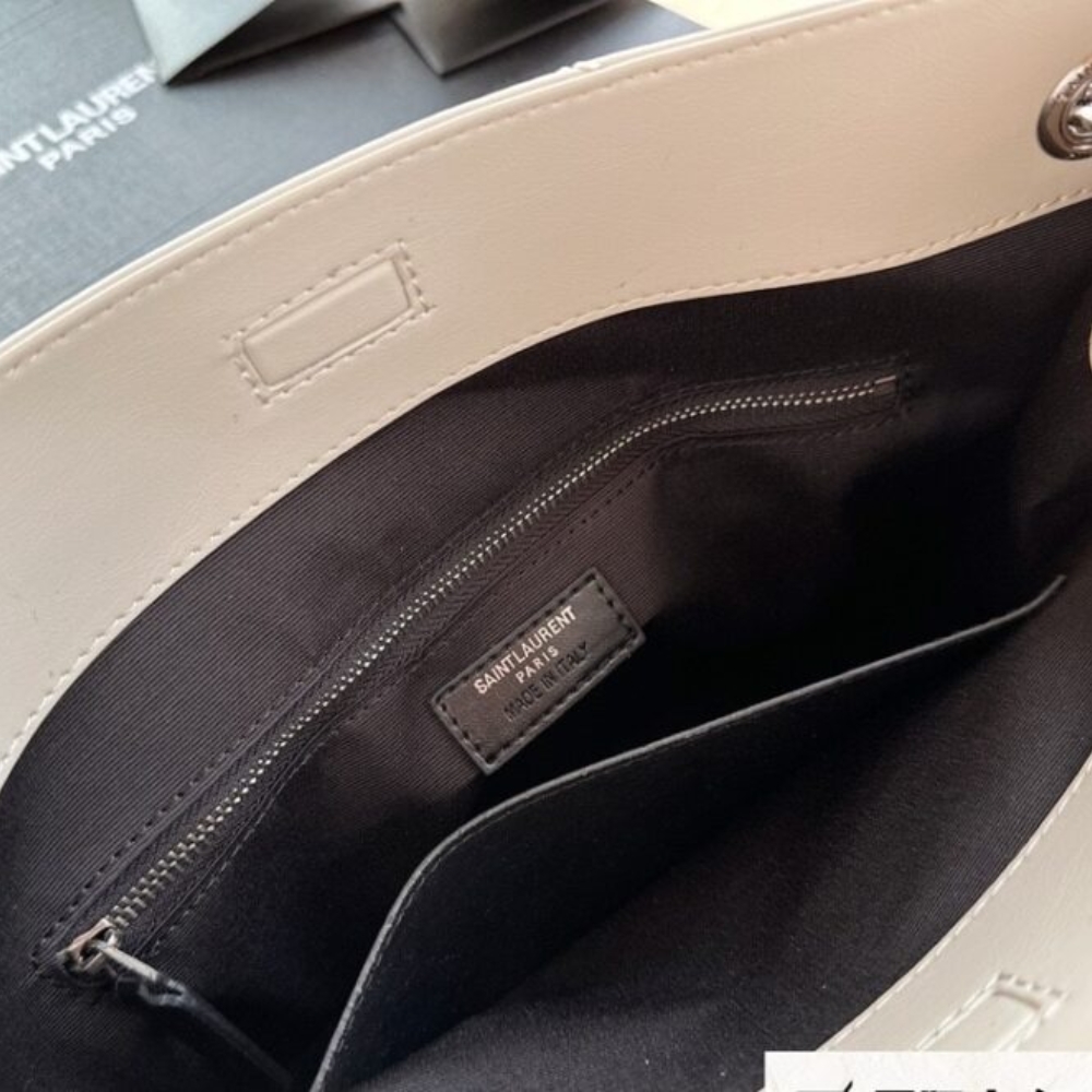 Copy of 1000 x 1000 (Detail) - 2025-09-28T193744.291