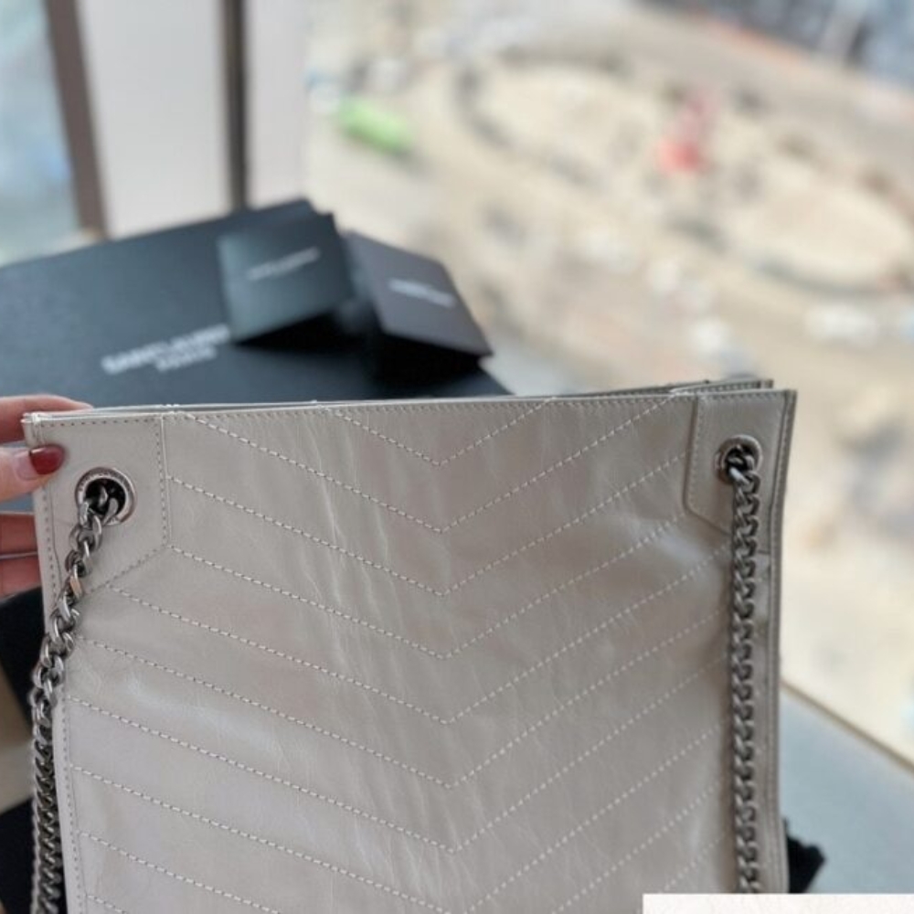 Copy of 1000 x 1000 (Detail) - 2025-09-28T193807.119