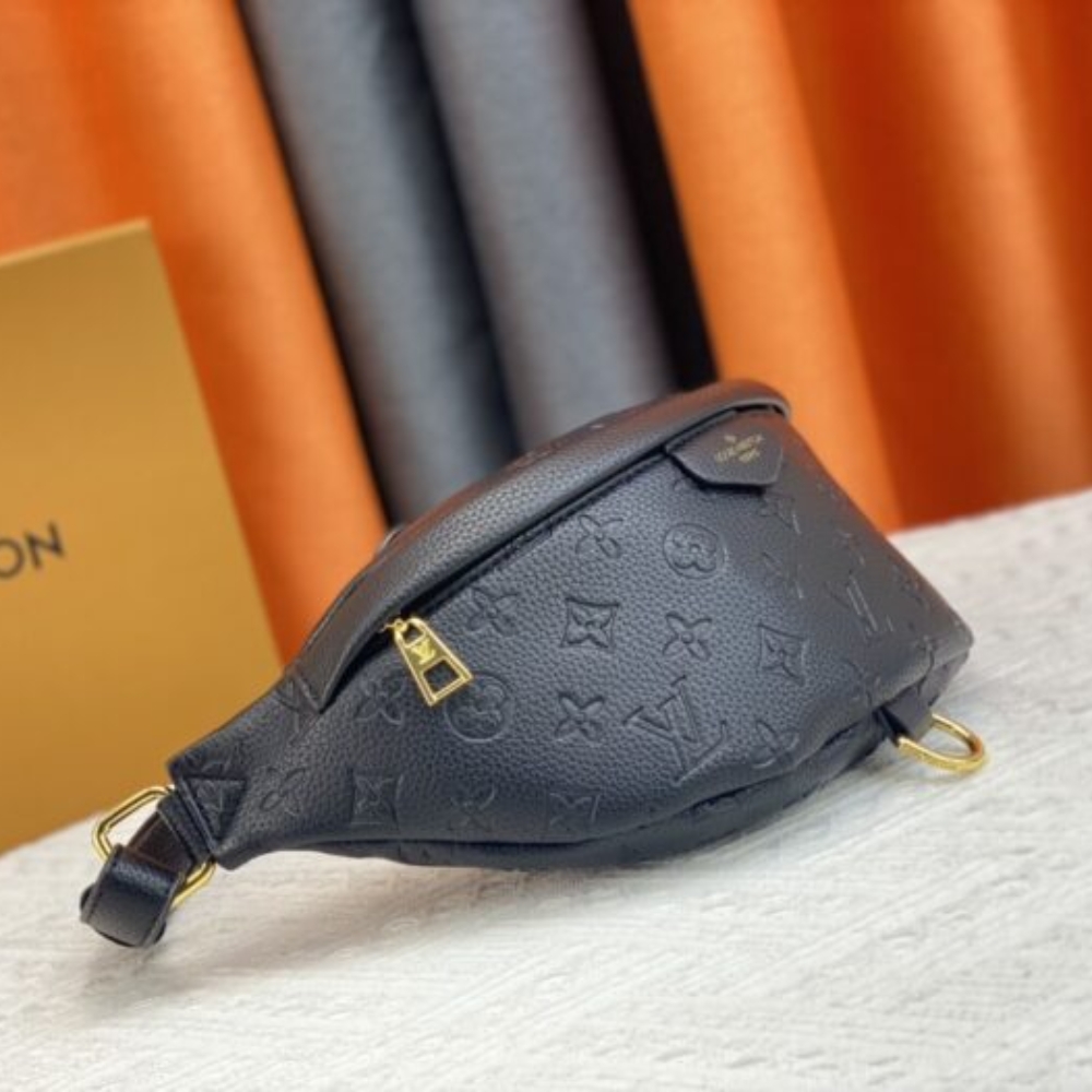 Copy of 1000 x 1000 (Detail) - 2025-09-28T210924.991