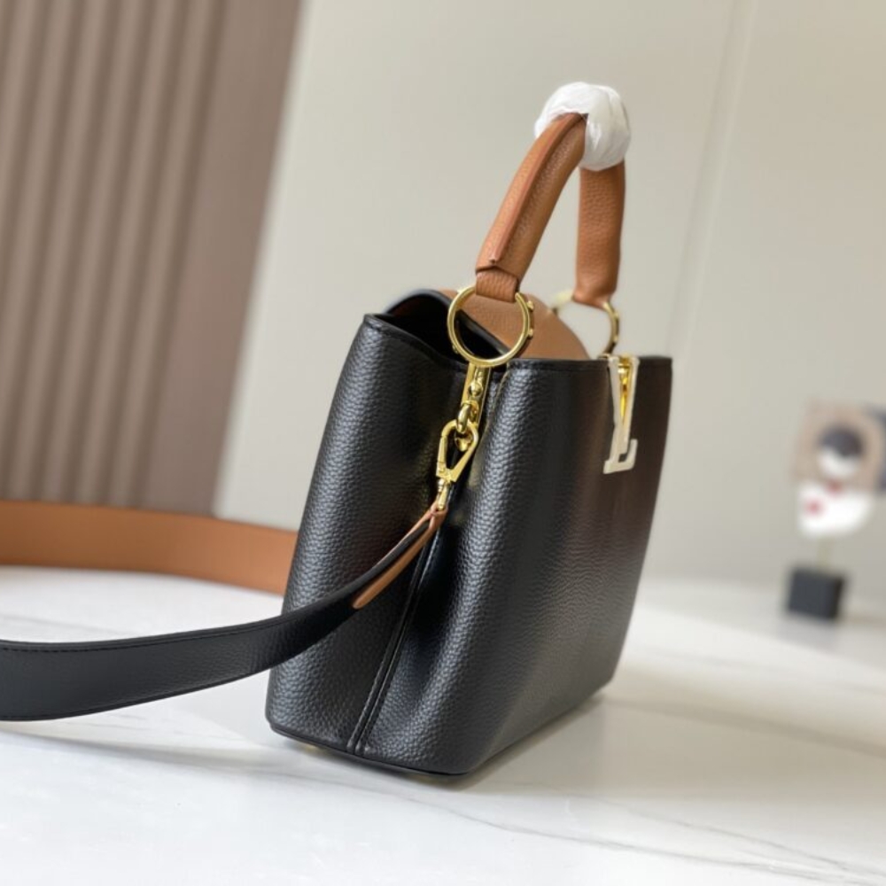 Copy of 1000 x 1000 (Detail) (21)