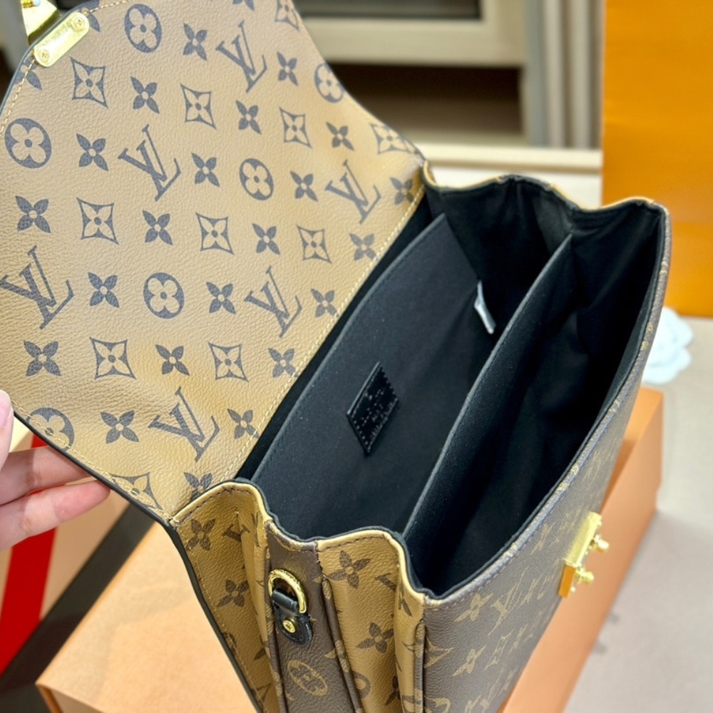 Copy of 1000 x 1000 (Detail) (24)