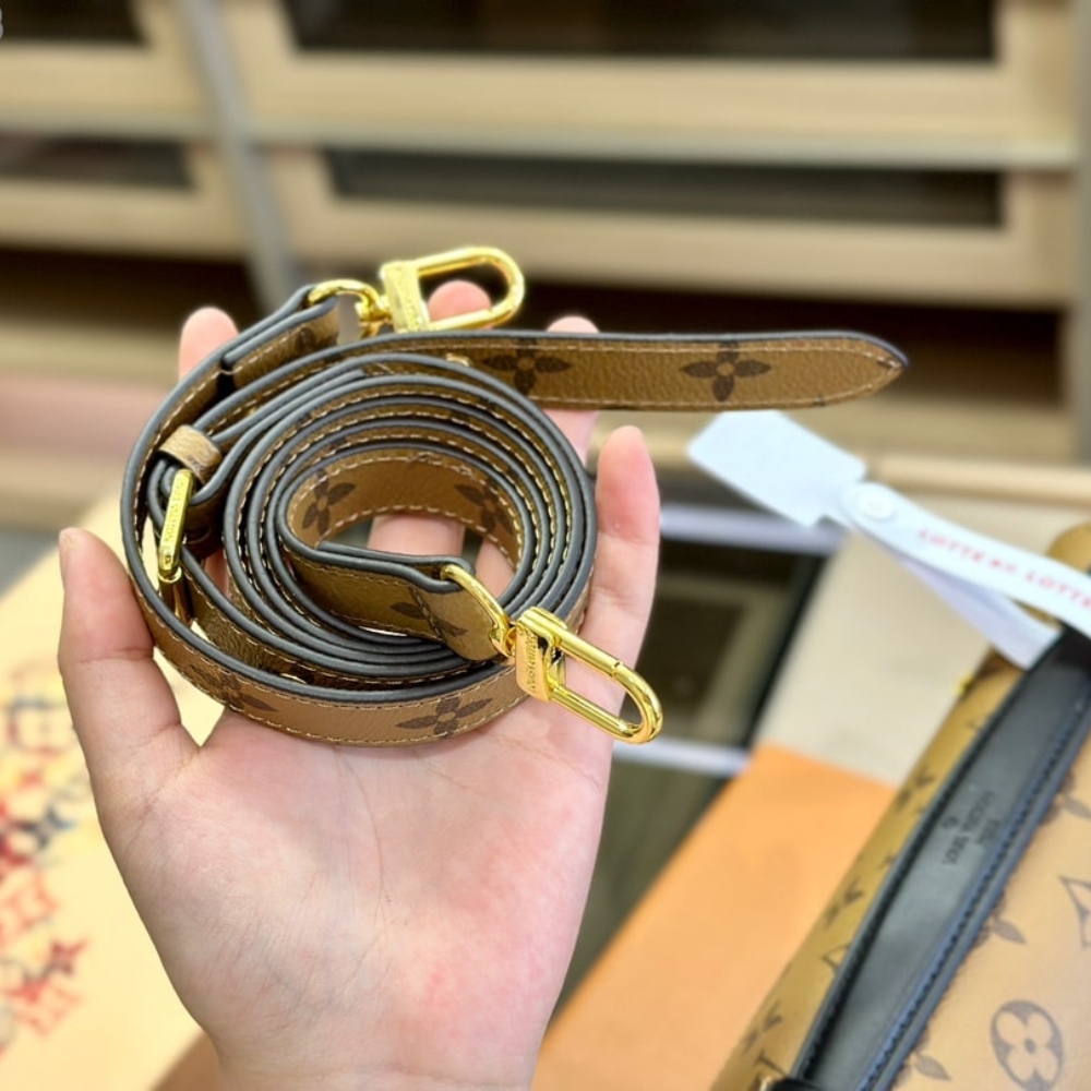 Copy of 1000 x 1000 (Detail) (25)