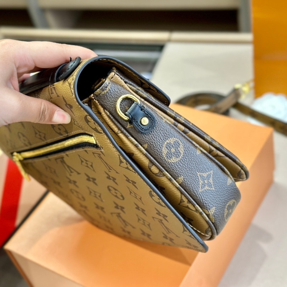 Copy of 1000 x 1000 (Detail) (28)