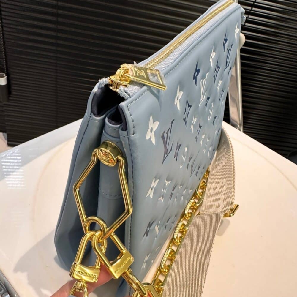 Copy of 1000 x 1000 (Detail) (32)