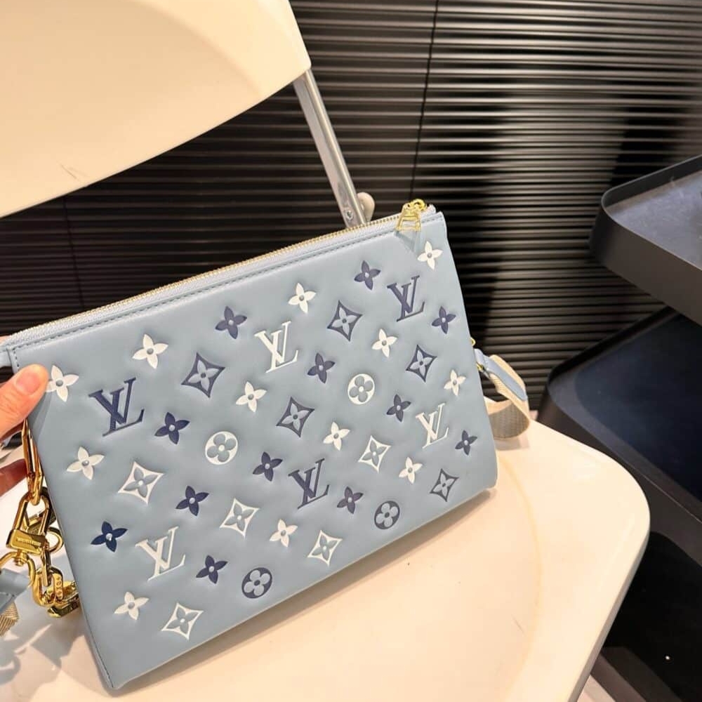 Copy of 1000 x 1000 (Detail) (34)