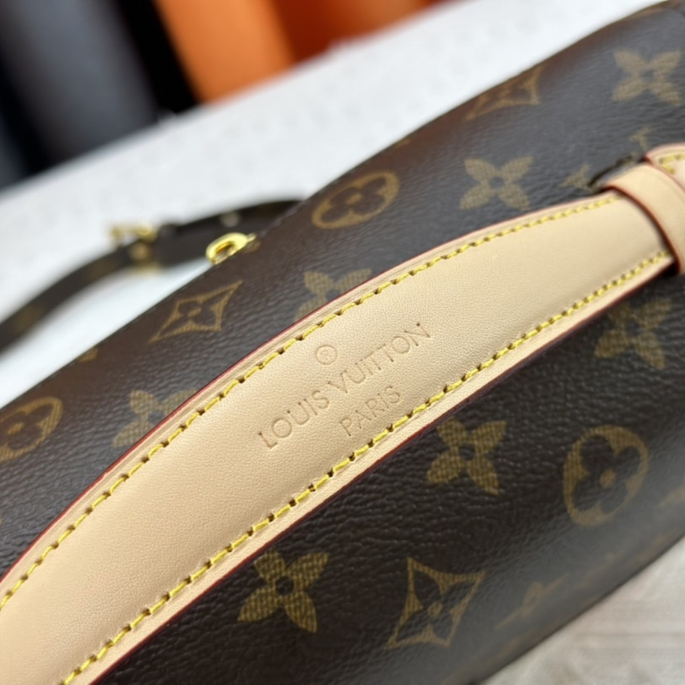 Copy of 1000 x 1000 (Detail) (43)