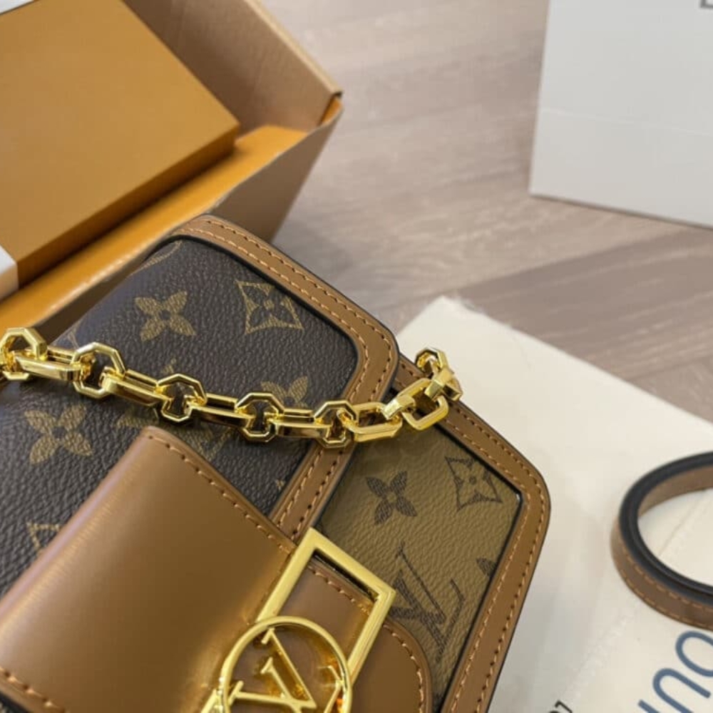 Copy of 1000 x 1000 (Detail) (49)