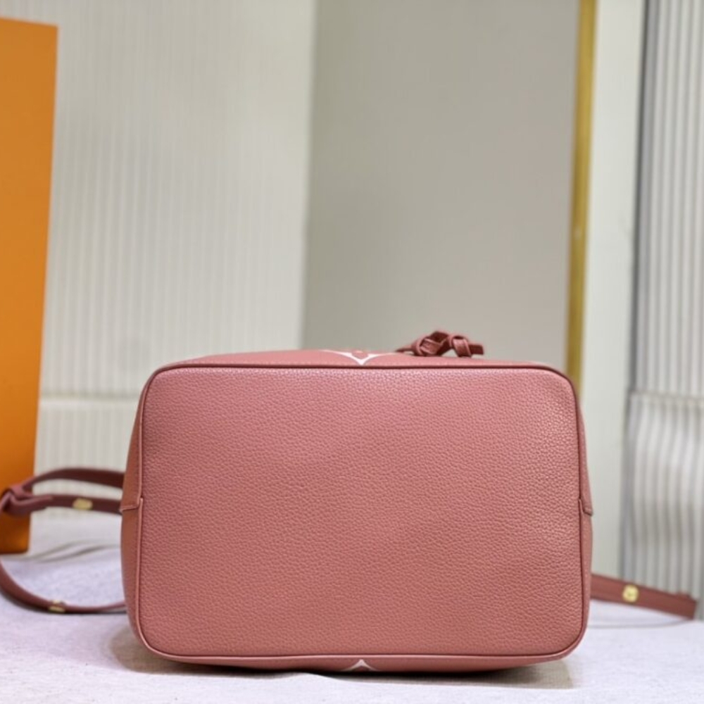 Copy of 1000 x 1000 (Detail) (56)