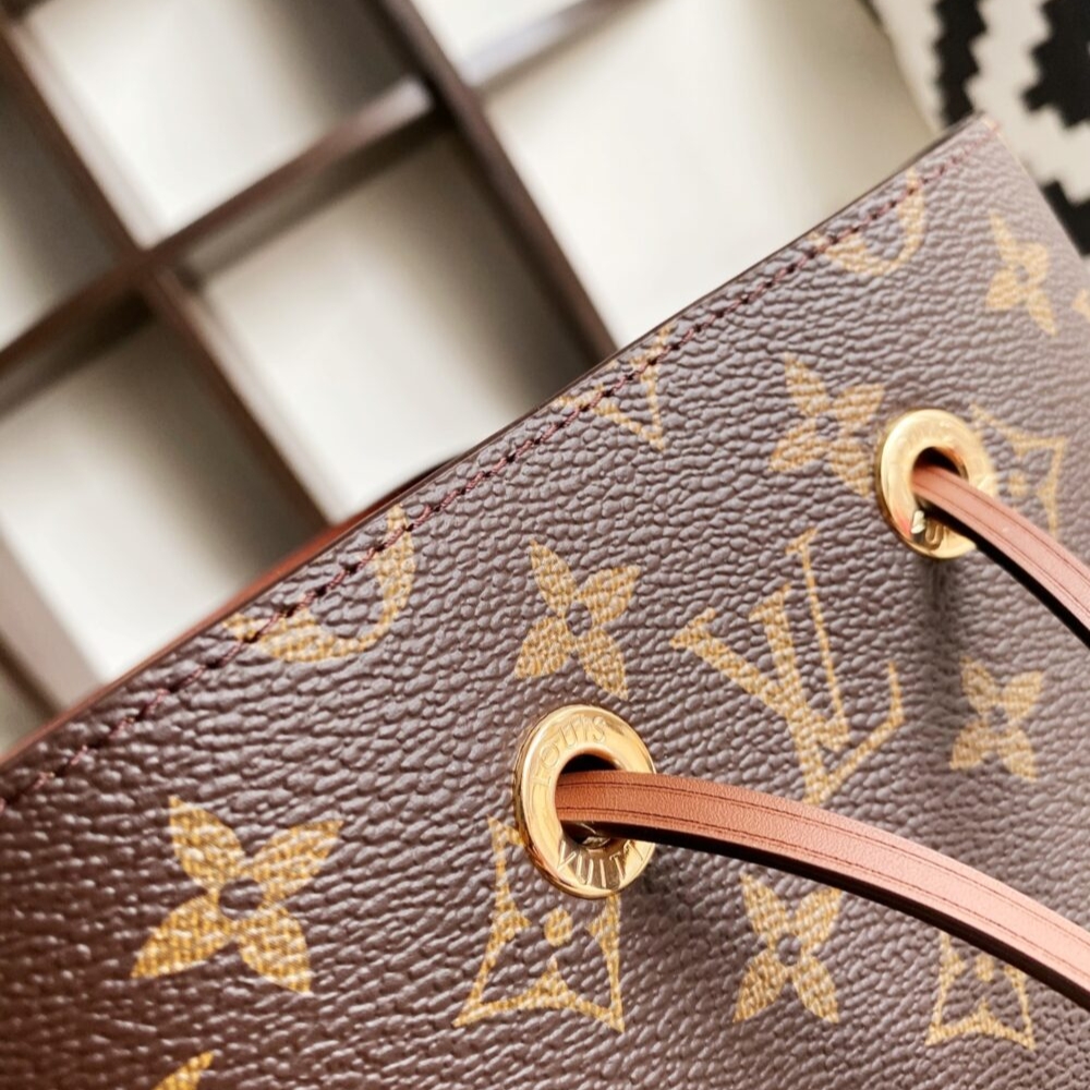 Copy of 1000 x 1000 (Detail) (70)