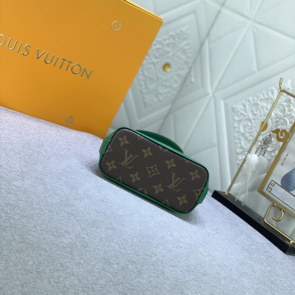 Copy of 1000 x 1000 (Detail) (9)