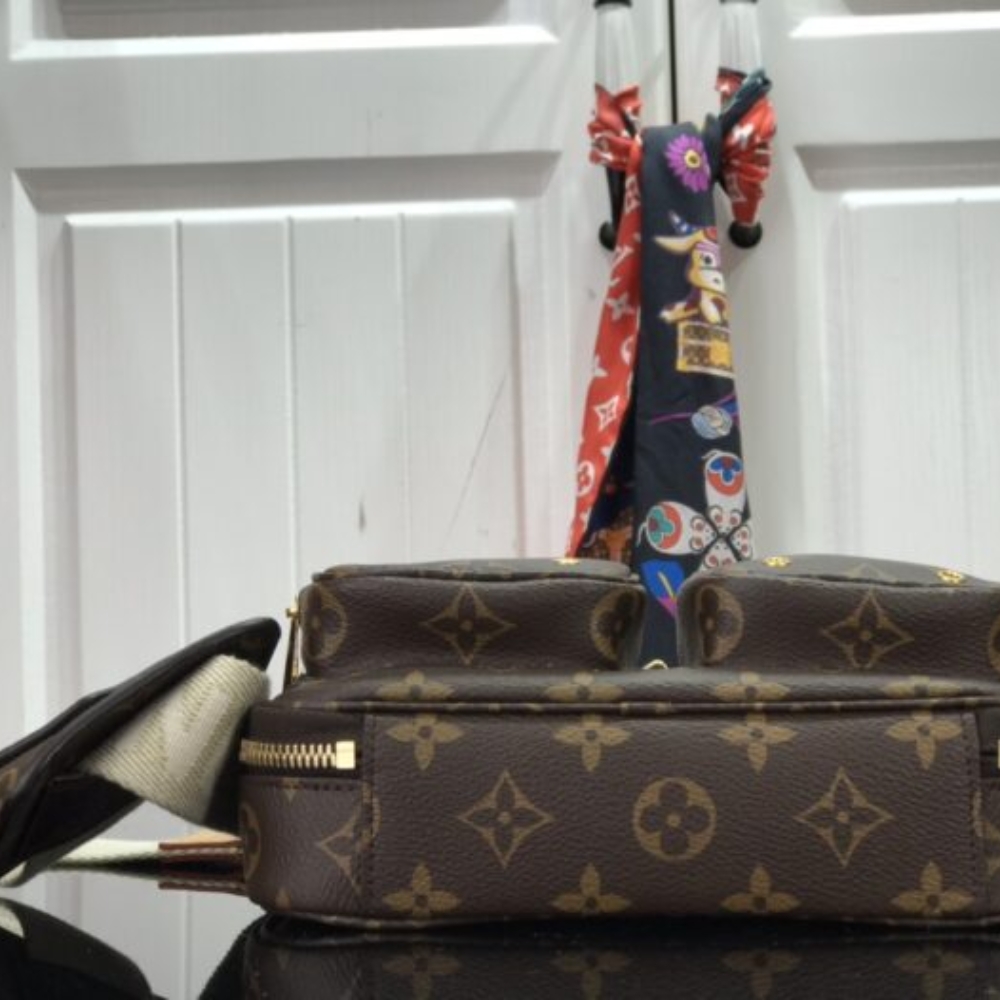 Copy of 1000 x 1000 (Detail) (97)