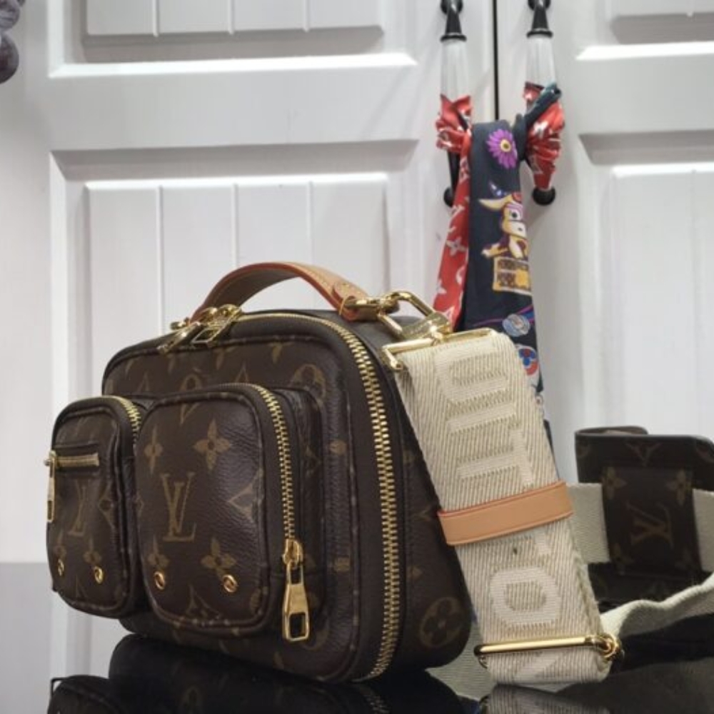 Copy of 1000 x 1000 (Detail) (98)