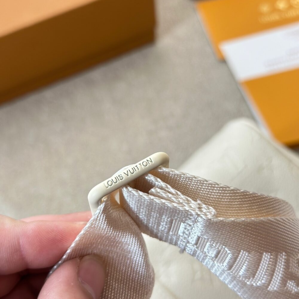 Copy of 1000 x 1000 (Detail) (98)