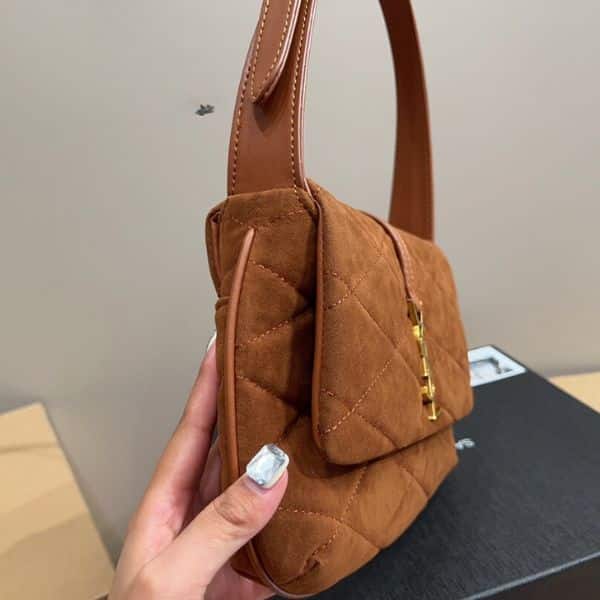 xr:d:DAFu9xTi5qs:1752,j:8633806941171818108,t:23101903