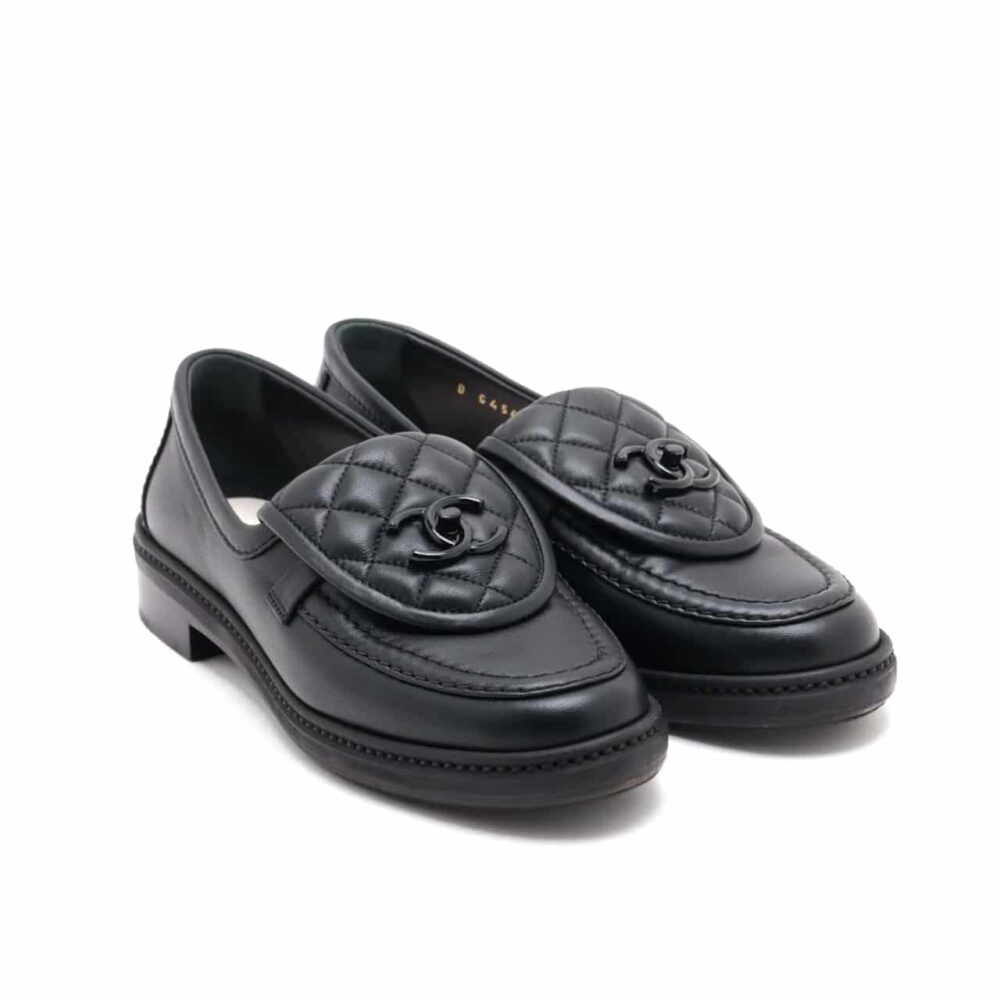 Chanel CC Nib Turnlock Moccasins Flat Loafers Black